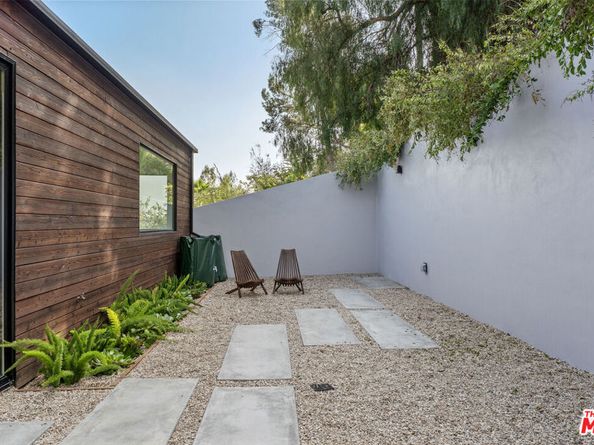4691 Glenalbyn Drive, Los Angeles CA 90065