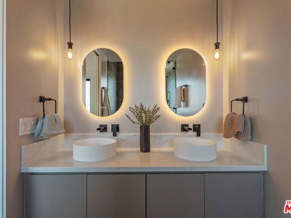 4691 Glenalbyn Drive, Los Angeles CA 90065