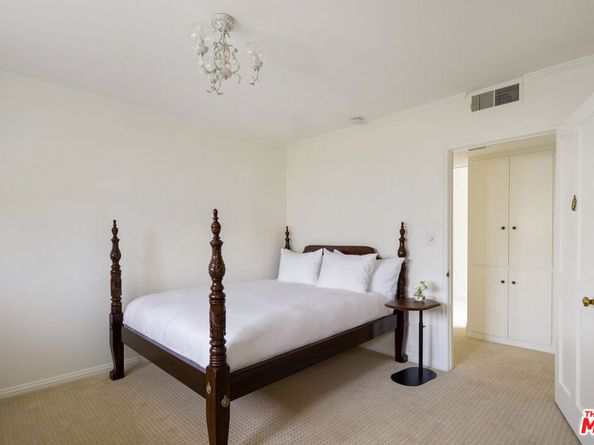 205 Georgina Avenue, Santa Monica CA 90402