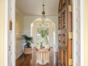 205 Georgina Avenue, Santa Monica CA 90402