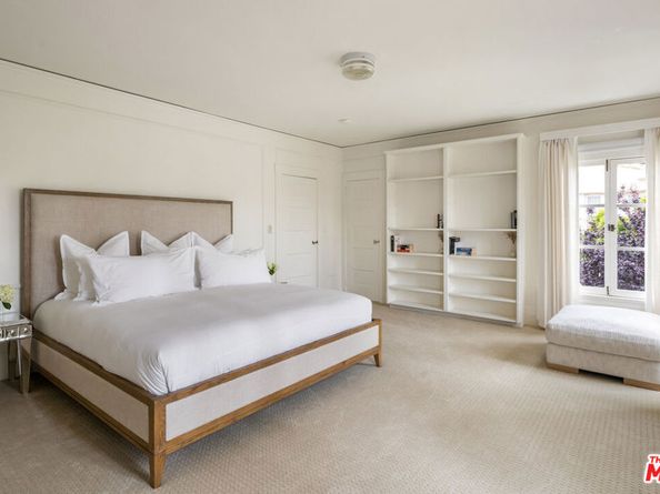 205 Georgina Avenue, Santa Monica CA 90402