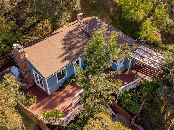 8530 Lookout Mountain Avenue, Los Angeles CA 90046