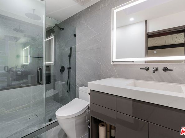 9624 Yoakum Drive, Beverly Hills CA 90210