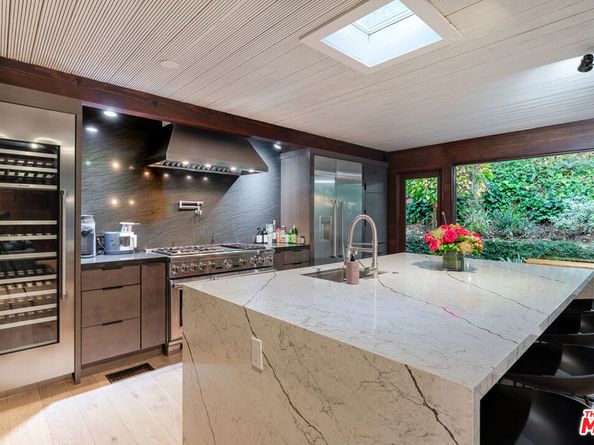 9624 Yoakum Drive, Beverly Hills CA 90210