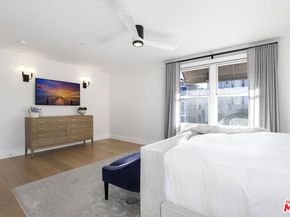 122 N Clark Drive 306, West Hollywood CA 90048