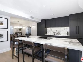 122 N Clark Drive 306, West Hollywood CA 90048