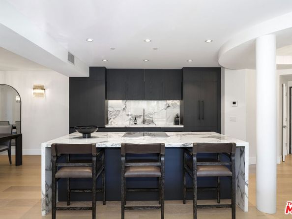 122 N Clark Drive 306, West Hollywood CA 90048