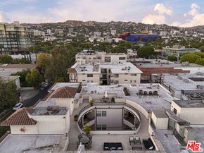 122 N Clark Drive 306, West Hollywood CA 90048