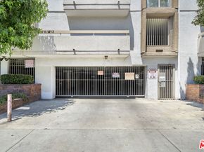 533 S St Andrews Place 203, Los Angeles CA 90020