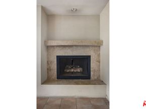 1017 Pearl Street E, Santa Monica CA 90405