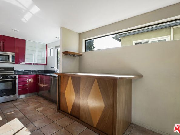 1017 Pearl Street E, Santa Monica CA 90405