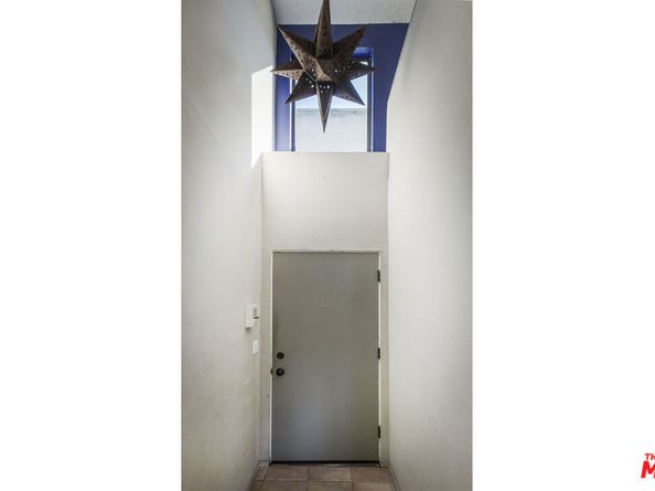 1017 Pearl Street E, Santa Monica CA 90405