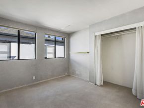 1017 Pearl Street E, Santa Monica CA 90405