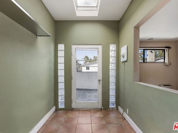 1017 Pearl Street E, Santa Monica CA 90405