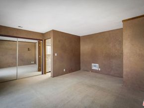 1017 Pearl Street E, Santa Monica CA 90405