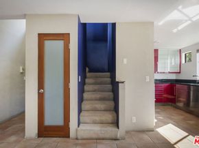 1017 Pearl Street E, Santa Monica CA 90405