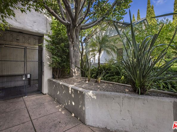 1017 Pearl Street E, Santa Monica CA 90405