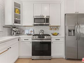 7818 Truxton Avenue, Los Angeles CA 90045