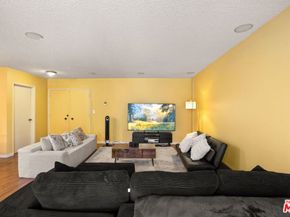 5625 Windsor Way 211, Culver City CA 90230