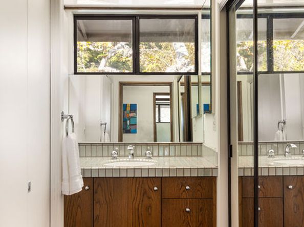 7837 Woodrow Wilson Drive, Los Angeles CA 90046