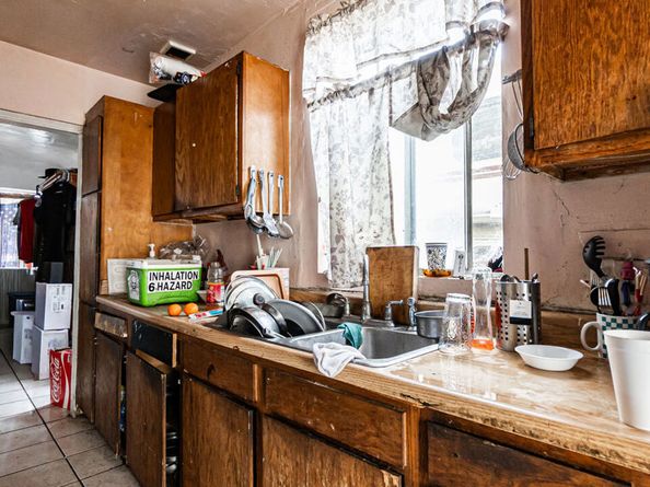 6033 Clarkson Avenue, Maywood CA 90270