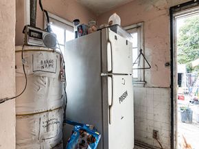 6033 Clarkson Avenue, Maywood CA 90270