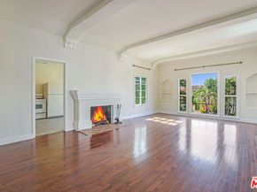 1074 S Genesee Avenue, Los Angeles CA 90019