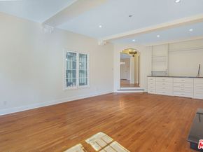 1074 S Genesee Avenue, Los Angeles CA 90019