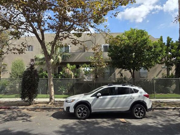 1154 N Sycamore Avenue 8, Los Angeles CA 90038