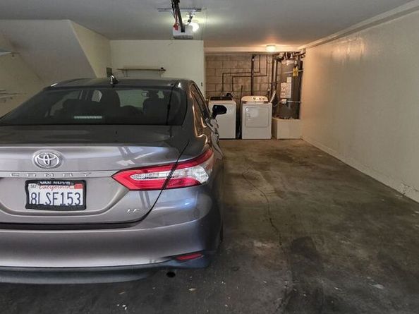 1154 N Sycamore Avenue 8, Los Angeles CA 90038