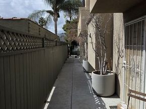 1154 N Sycamore Avenue 8, Los Angeles CA 90038