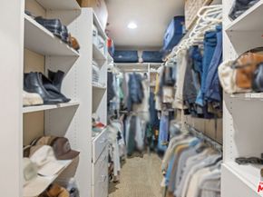 951 Granville Avenue 202, Los Angeles CA 90049