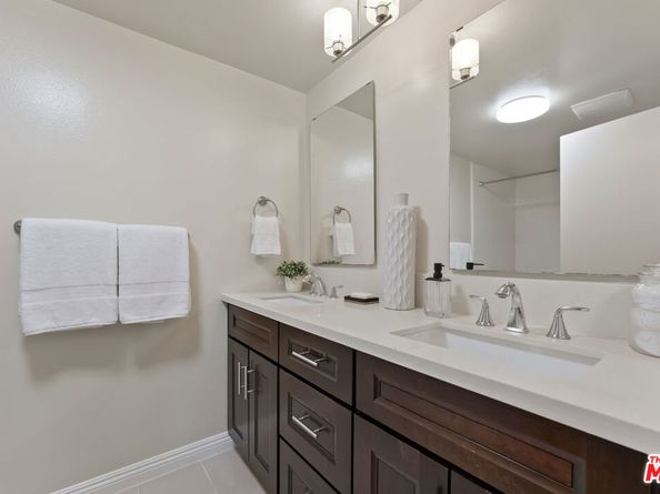 2677 Centinela Avenue 402, Santa Monica CA 90405