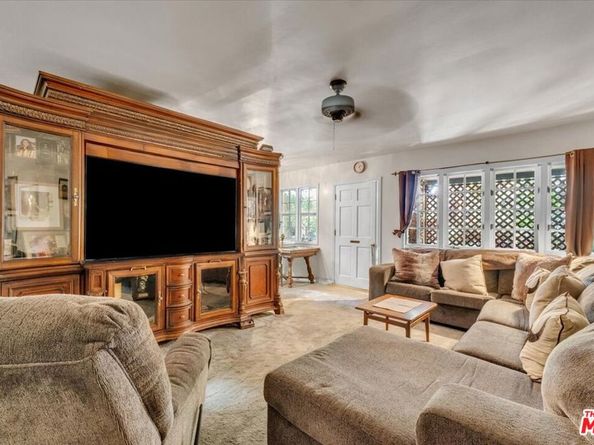 7506 Independence Avenue, Canoga Park CA 91303