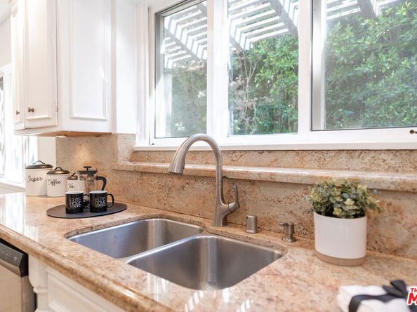 2559 HUTTON Drive, Beverly Hills CA 90210