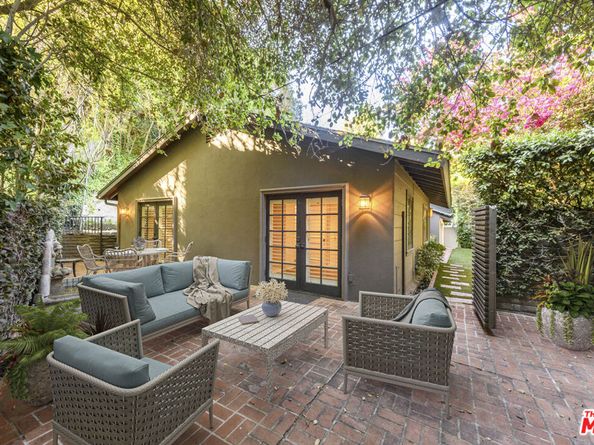 2559 HUTTON Drive, Beverly Hills CA 90210