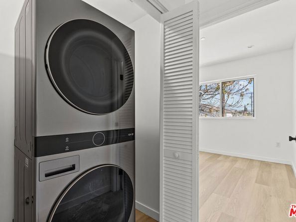 2923 S Burnside Avenue, Los Angeles CA 90016