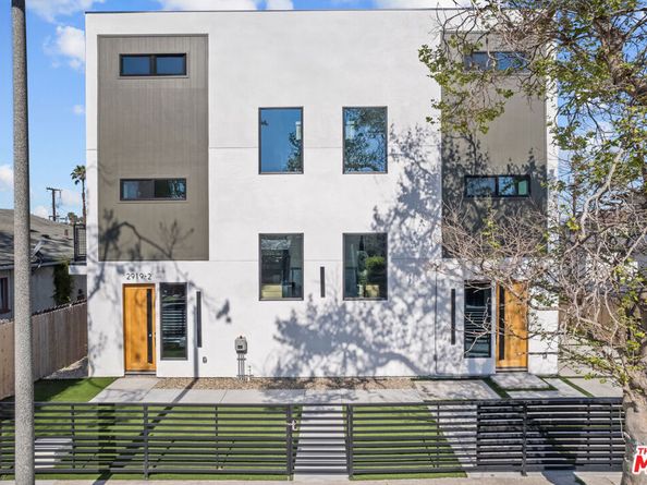 2923 S Burnside Avenue, Los Angeles CA 90016