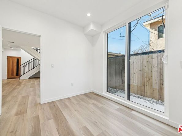 2923 S Burnside Avenue, Los Angeles CA 90016