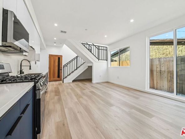 2923 S Burnside Avenue, Los Angeles CA 90016