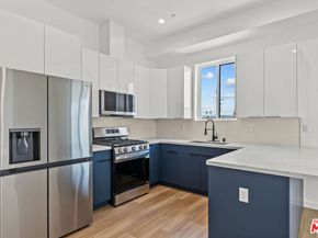 2923 S Burnside Avenue, Los Angeles CA 90016