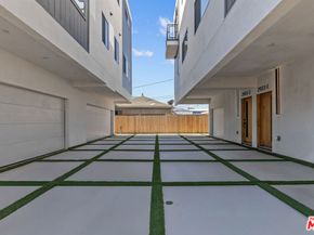 2923 S Burnside Avenue, Los Angeles CA 90016