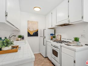 2311 4th Street 205, Santa Monica CA 90405