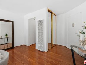 2311 4th Street 205, Santa Monica CA 90405