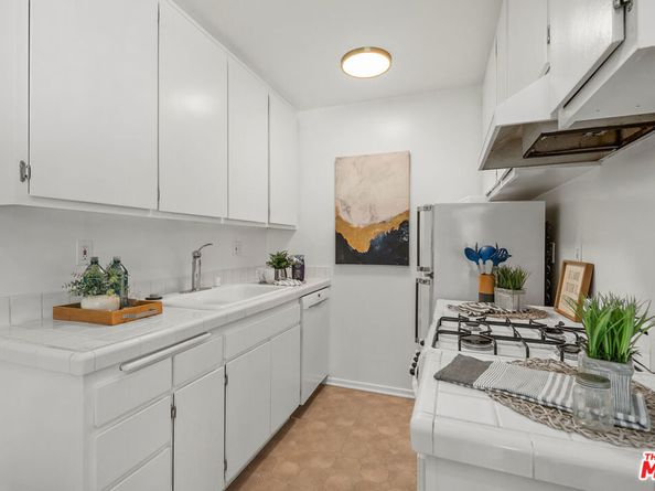 2311 4th Street 205, Santa Monica CA 90405