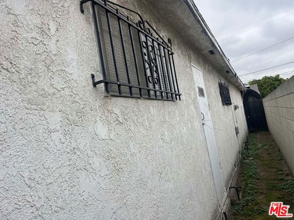 814 E 104th Street, Los Angeles CA 90002