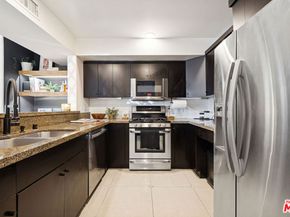 1150 S Oxford Avenue 104, Los Angeles CA 90006