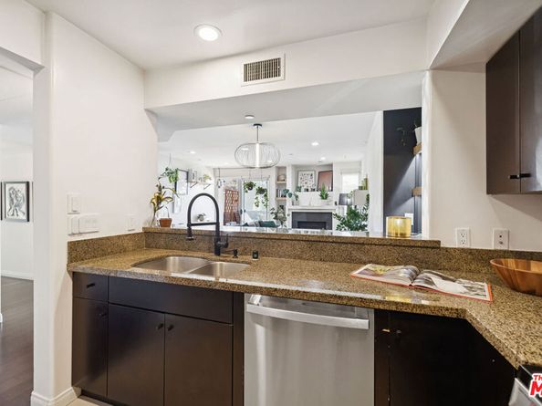 1150 S Oxford Avenue 104, Los Angeles CA 90006