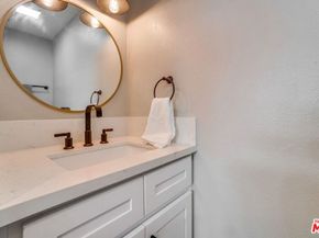 1832 Rockefeller Lane 9, Redondo Beach CA 90278