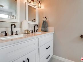 1832 Rockefeller Lane 9, Redondo Beach CA 90278